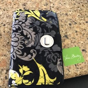 Vera Bradley Turnlock wallet (Baroque)